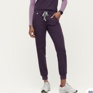 Top and Joggers Purple Shadow Zamora joggers and Catarina top